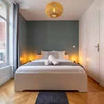 Vieux - Center Apartment! شقة ليل