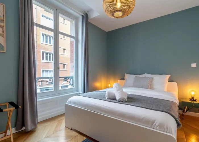 Vieux - Center Apartment! *